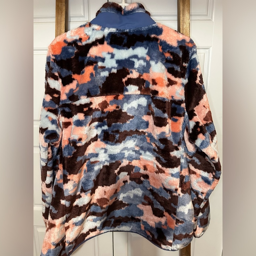 L.L. Bean Pullover NWOT - Picture 2 of 3
